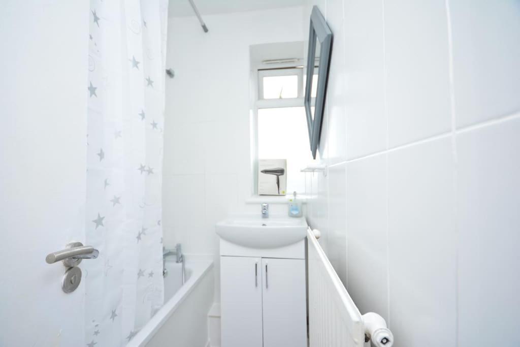 London Zone2 Classic 3 Bedroom Exteriör bild